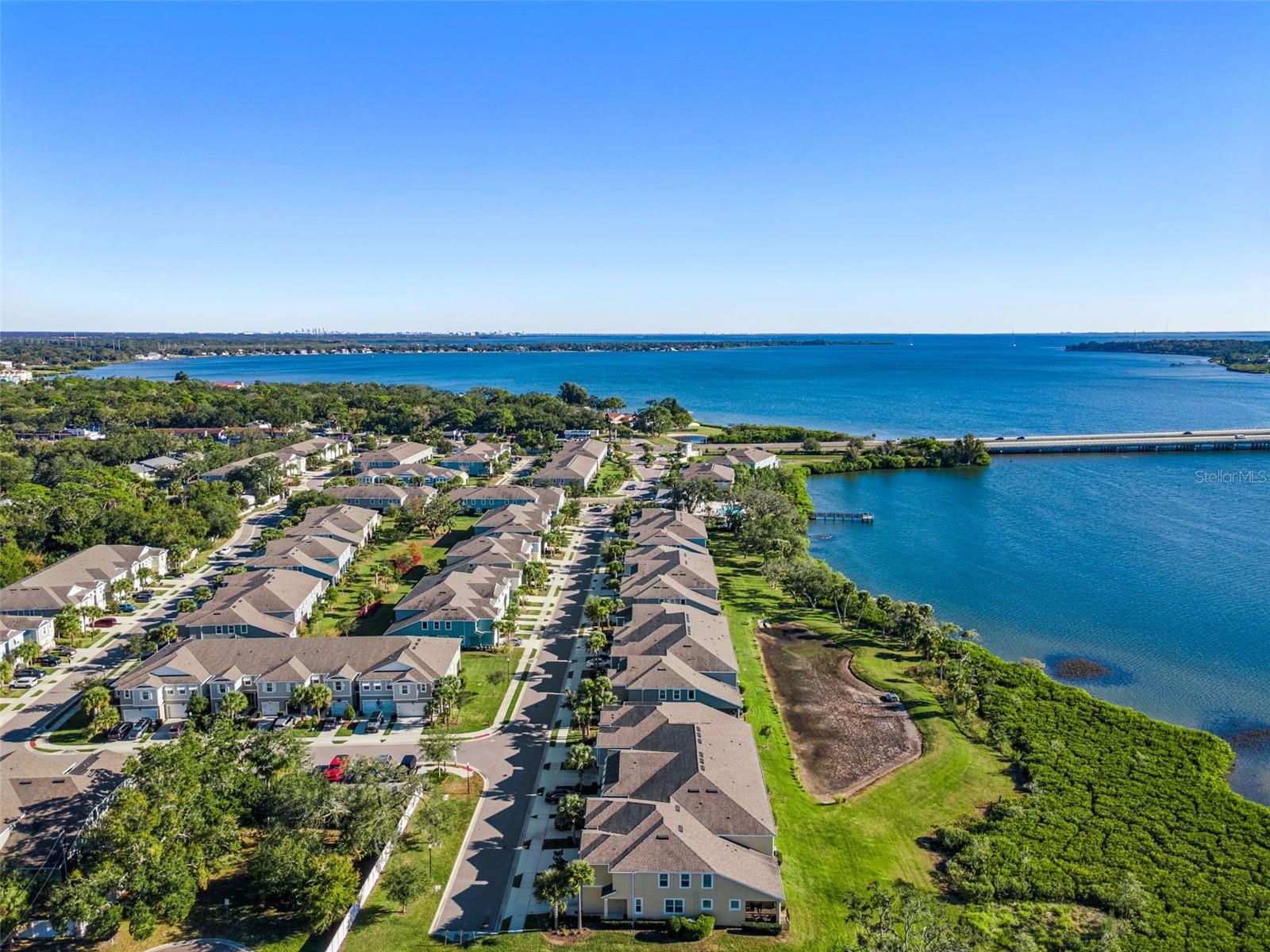 BAYSIDE TERRACE - Residential