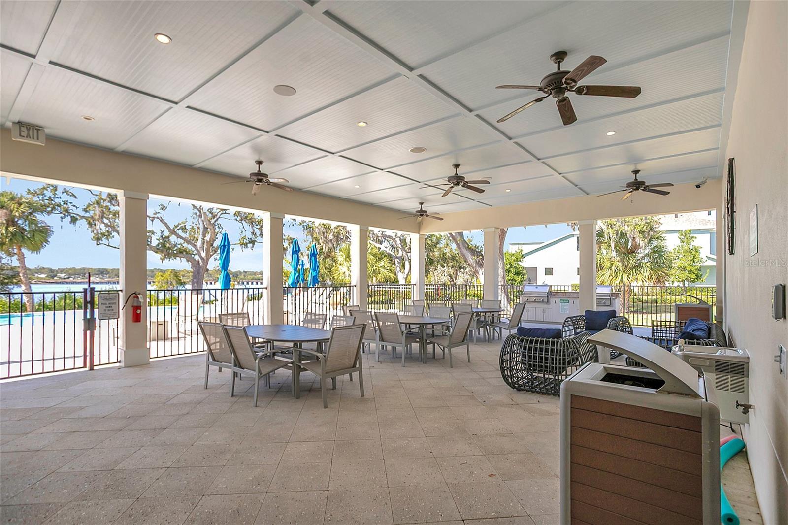 BAYSIDE TERRACE - Residential