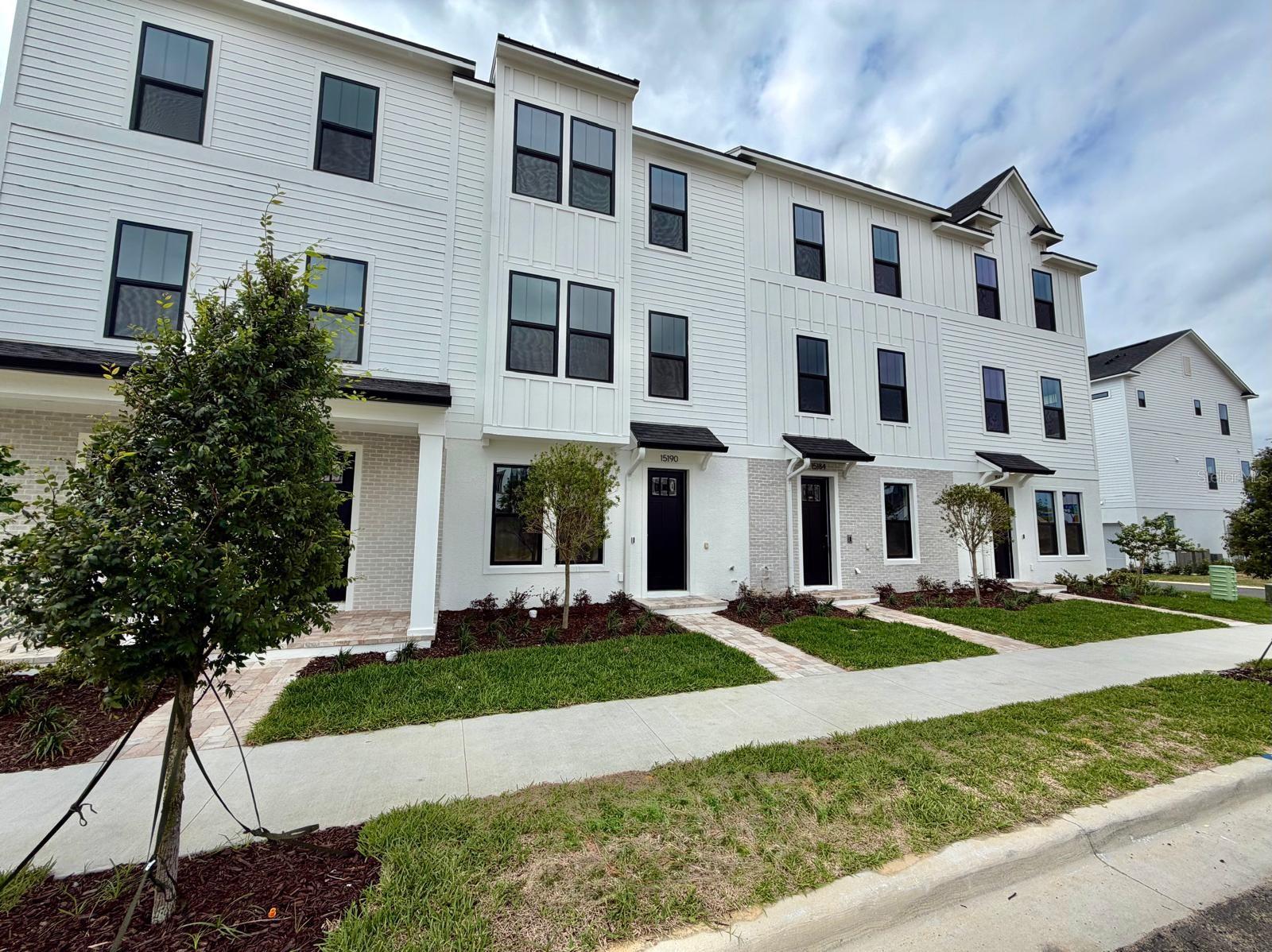 15190 GROVESIDE ROAD