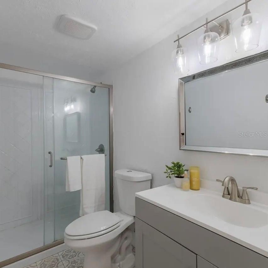 JEFFERSON CLUB - Residential Lease