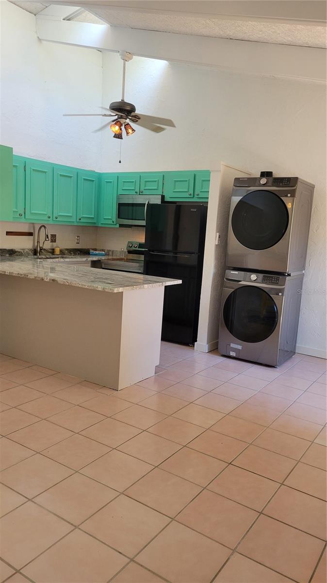 JEFFERSON CLUB - Residential Lease