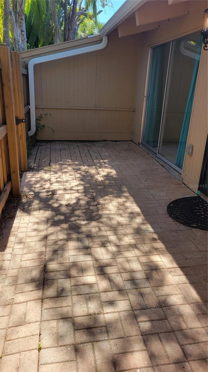 JEFFERSON CLUB - Residential Lease