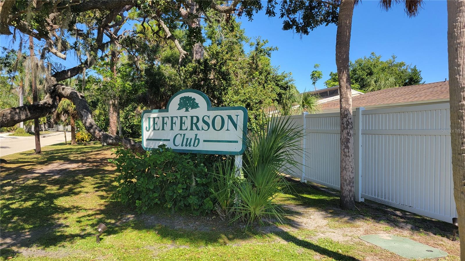 JEFFERSON CLUB - Residential Lease