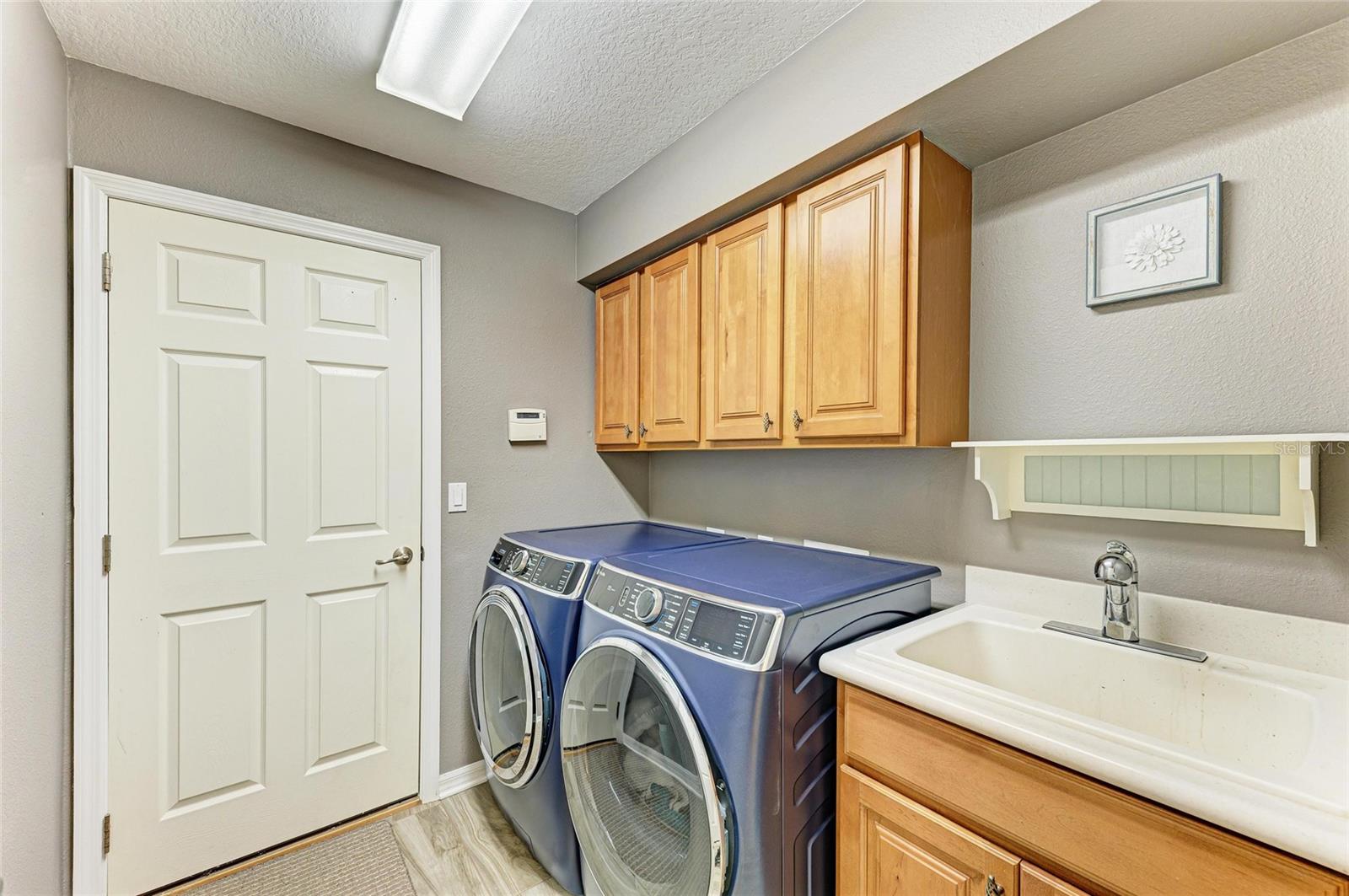 RIVER STRAND HERITAGE HARBOUR SUBPHASE E - Residential Lease