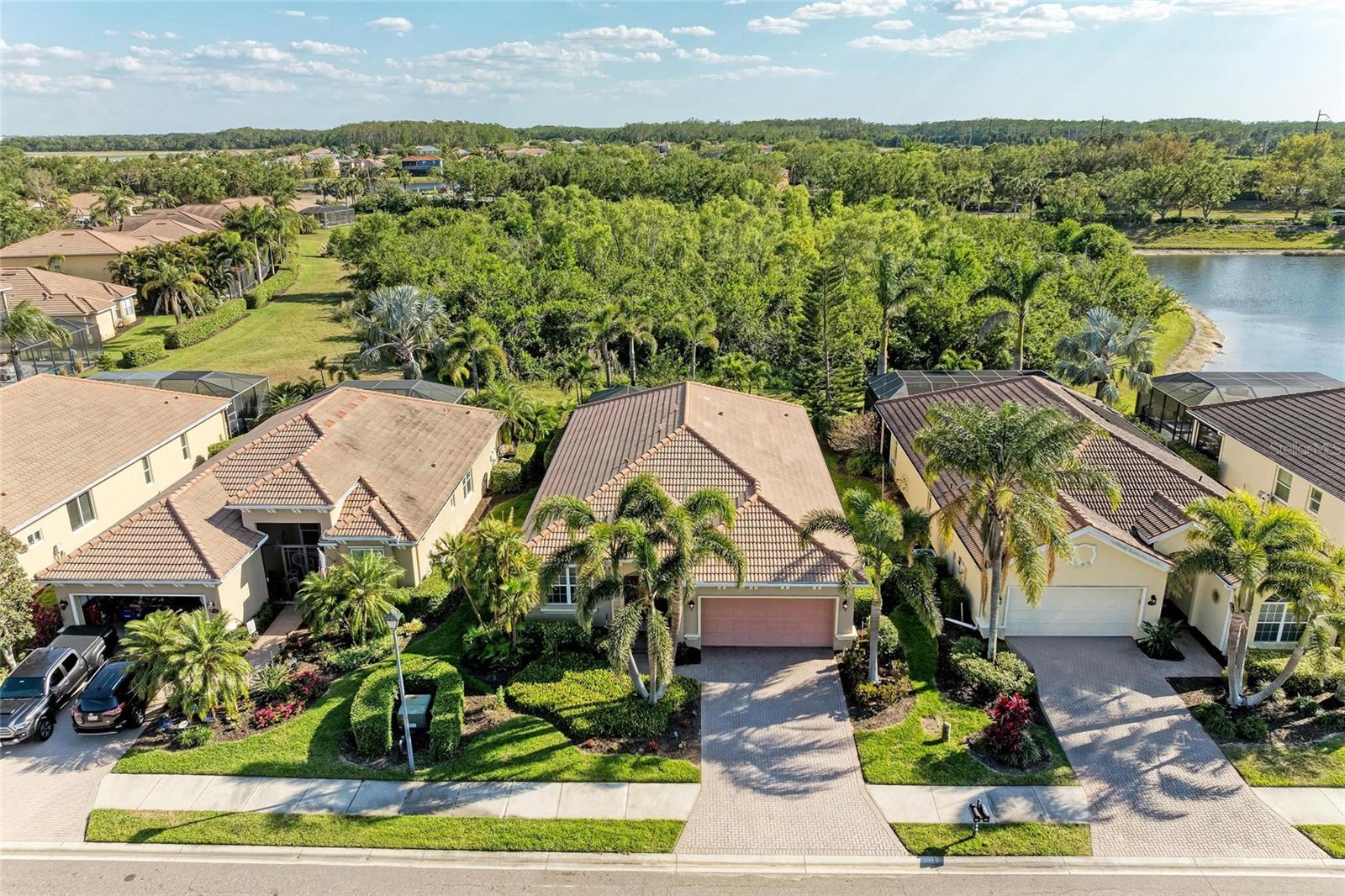 RIVER STRAND HERITAGE HARBOUR SUBPHASE E - Residential Lease