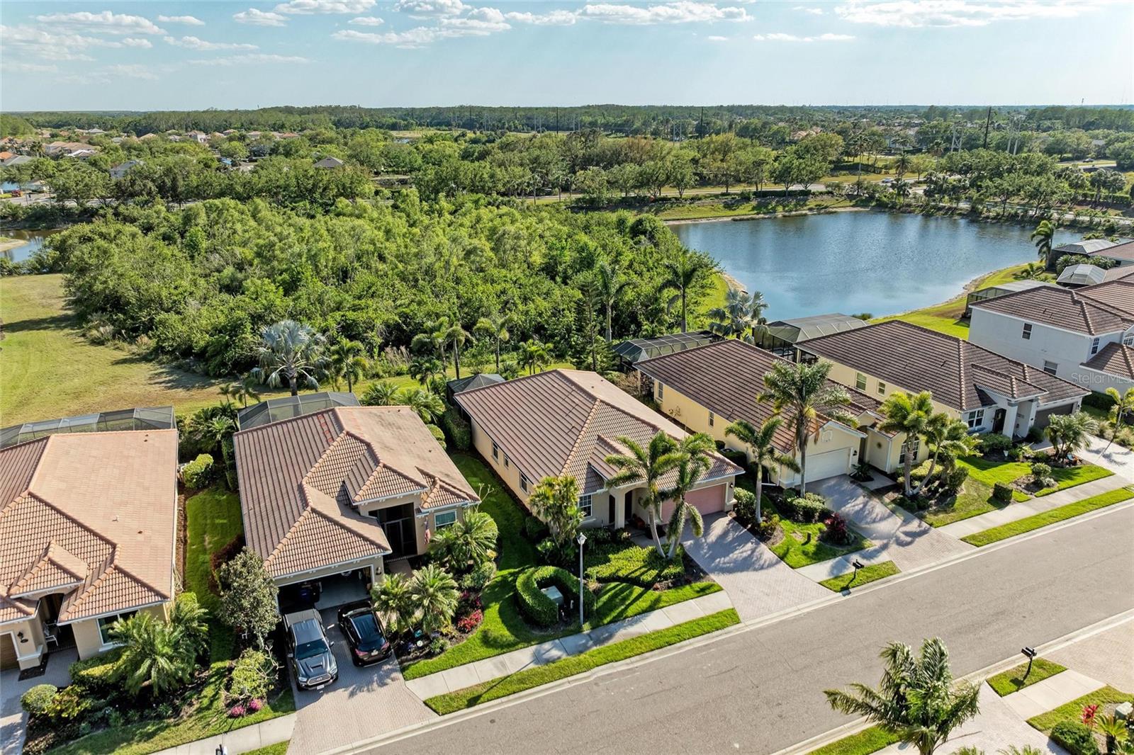 RIVER STRAND HERITAGE HARBOUR SUBPHASE E - Residential Lease