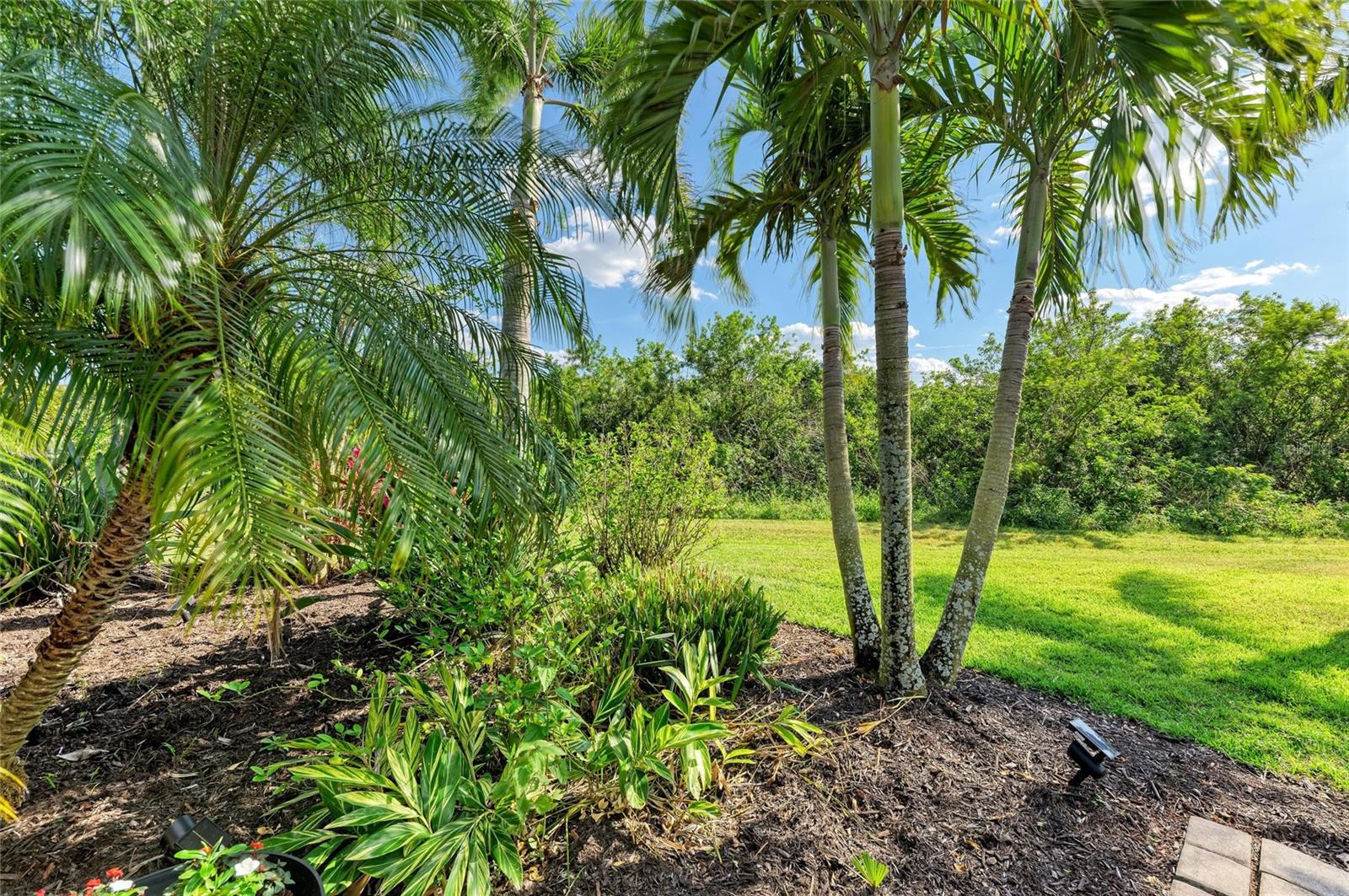 RIVER STRAND HERITAGE HARBOUR SUBPHASE E - Residential Lease