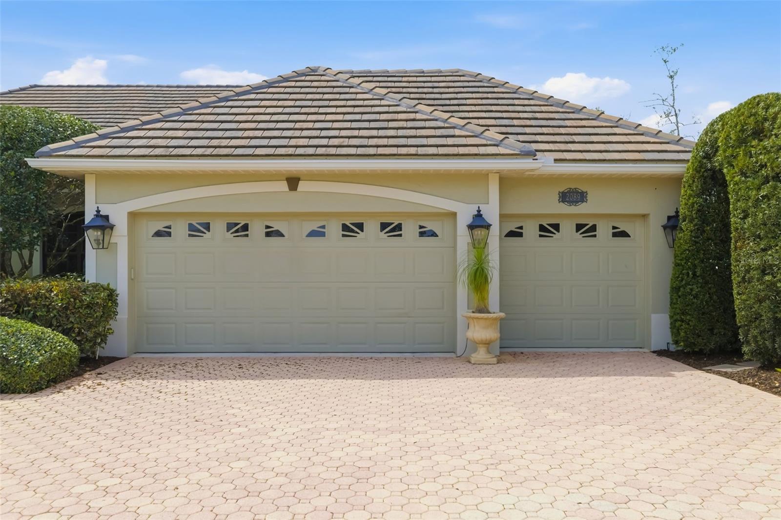 CALUSA LAKES UNIT 7 - Residential