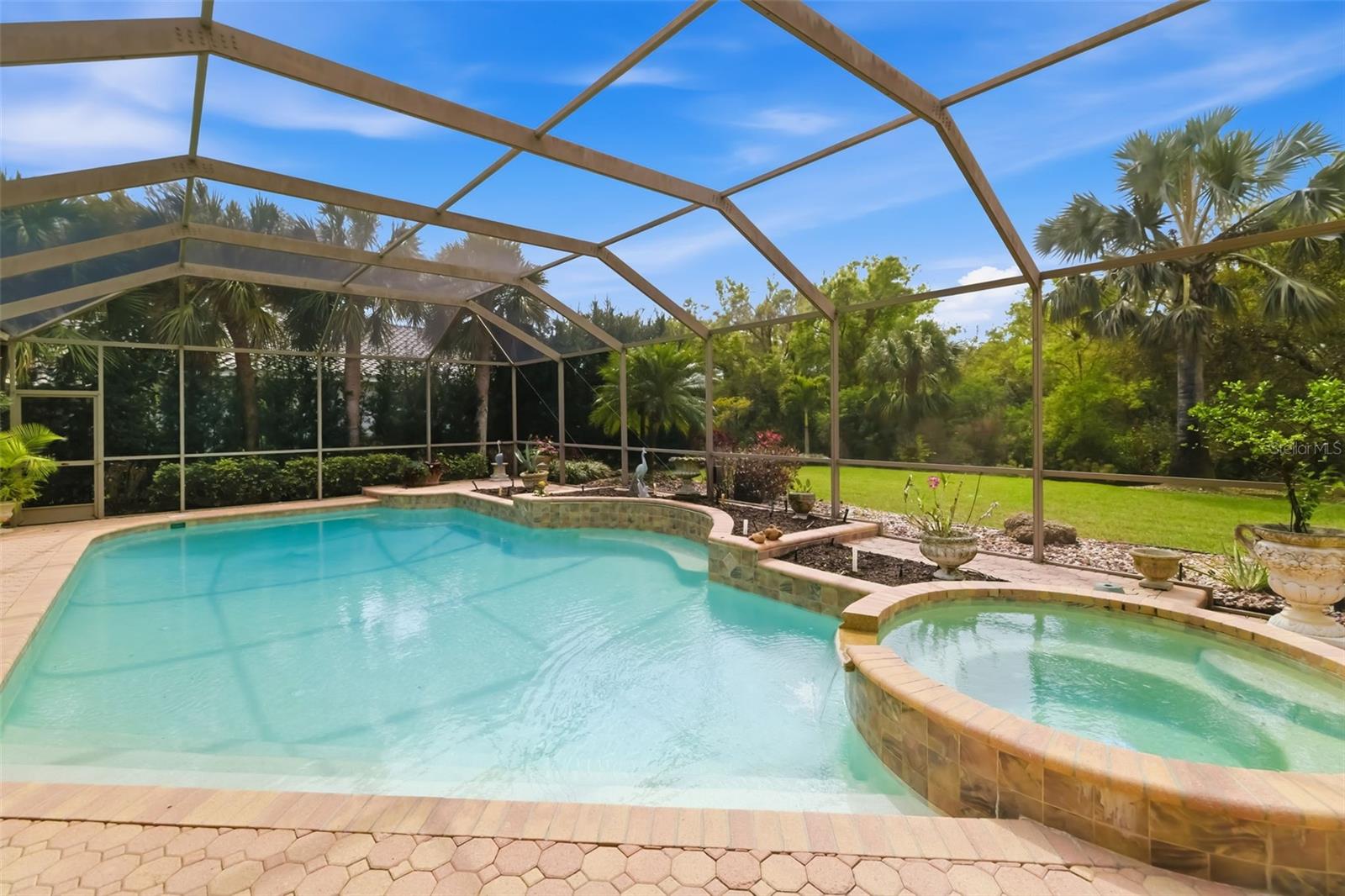 CALUSA LAKES UNIT 7 - Residential