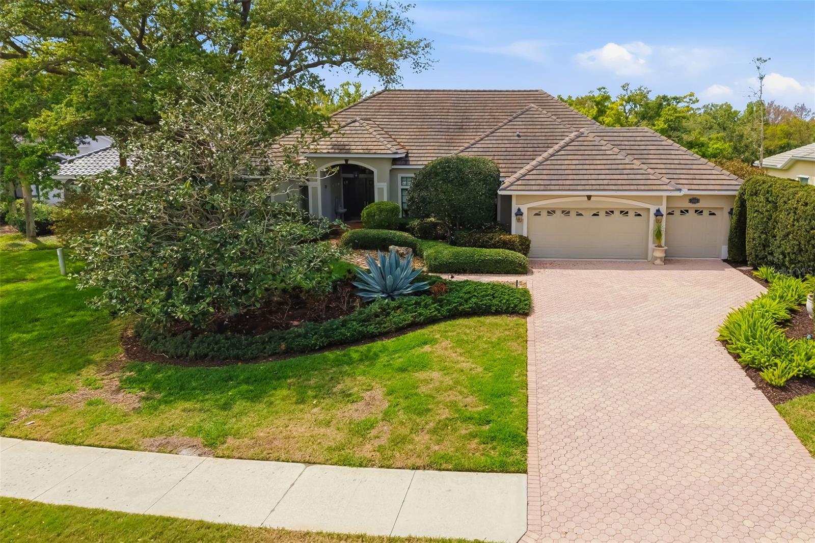 CALUSA LAKES UNIT 7 - Residential