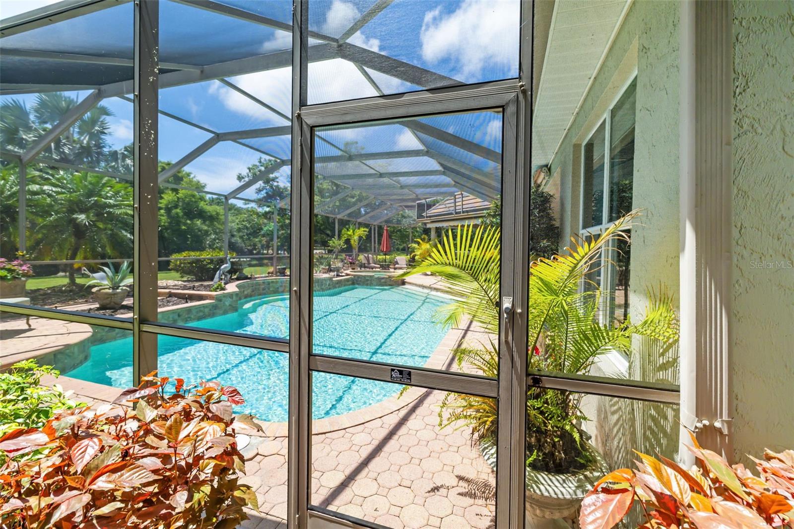CALUSA LAKES UNIT 7 - Residential