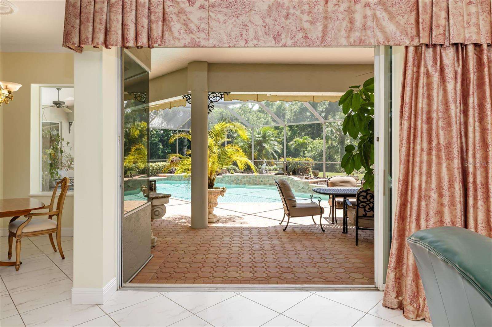 CALUSA LAKES UNIT 7 - Residential