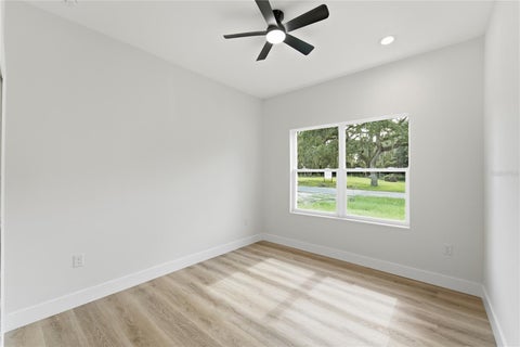 Tiny photo for 1324 Marshall Drive, Leesburg, FL 34748 (MLS # O6429391)