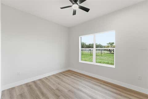 Tiny photo for 1324 Marshall Drive, Leesburg, FL 34748 (MLS # O6429391)