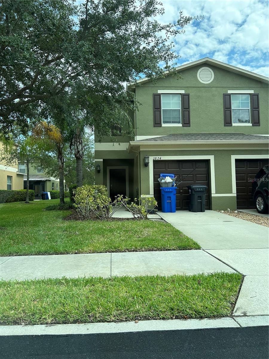 Great central Brandon location for this newer townhome in gated Brandon Pointe. lovely kitchen opens to sliding glass doors outdoor patio, two spacious bedrooms upstairs with baths and laundry room. Looking for tenants to move in long term rental.