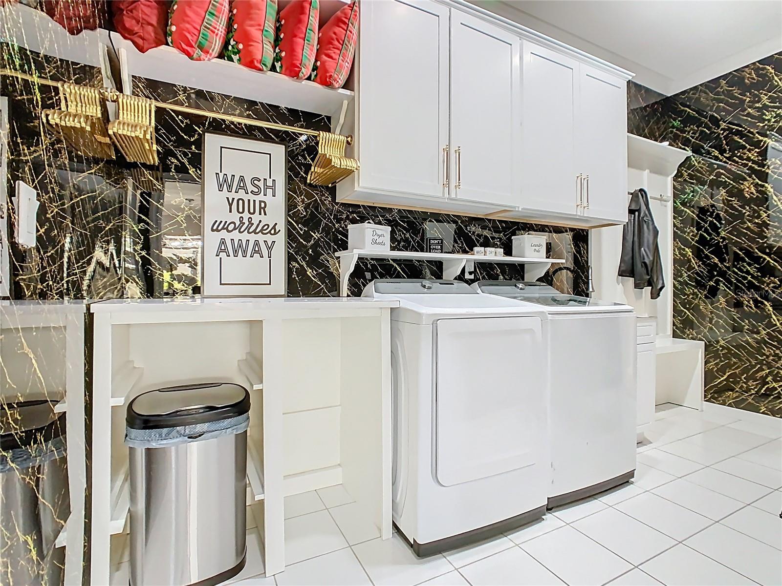 AUBURN OAKS - Residential