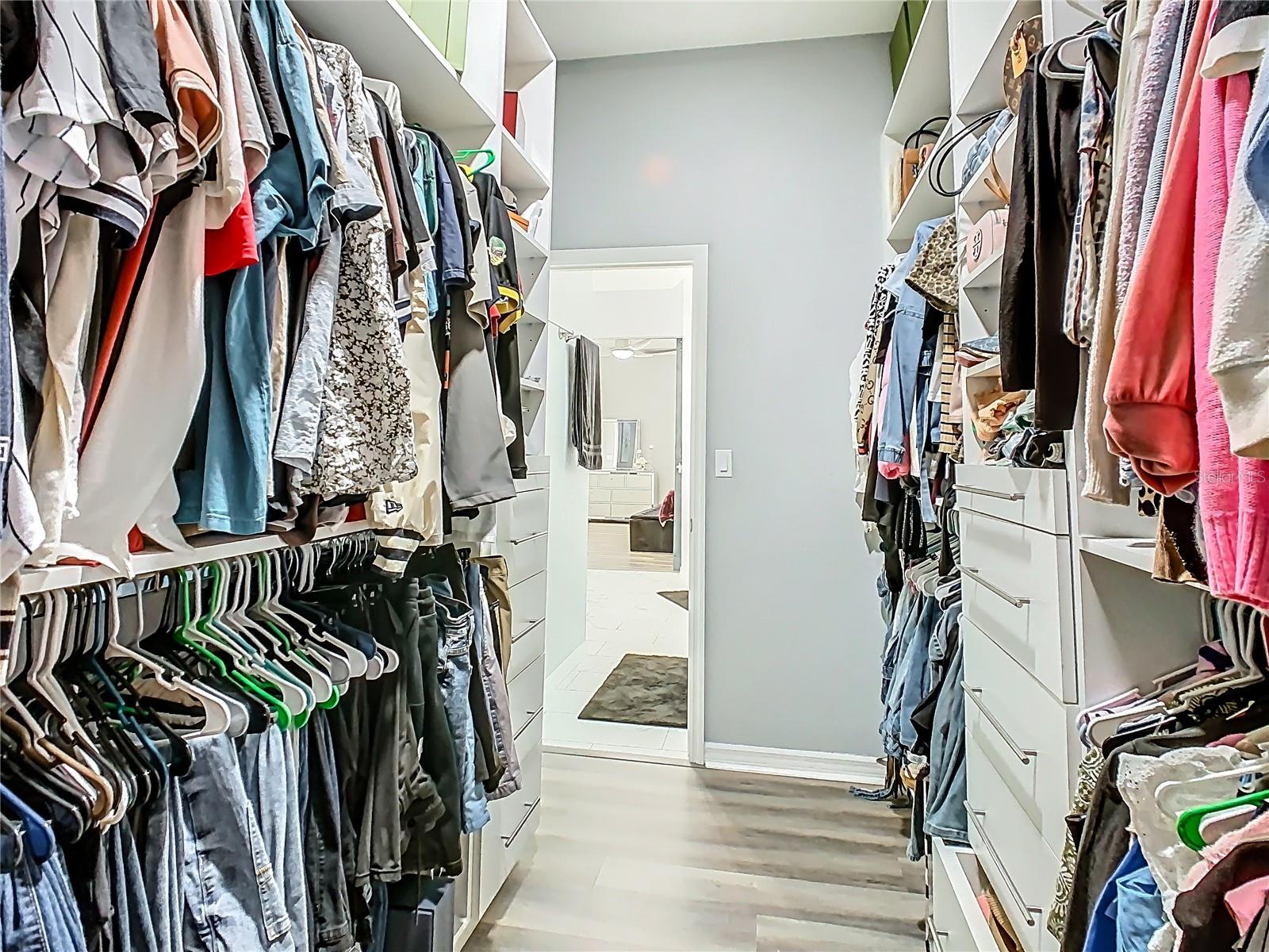 AUBURN OAKS - Residential