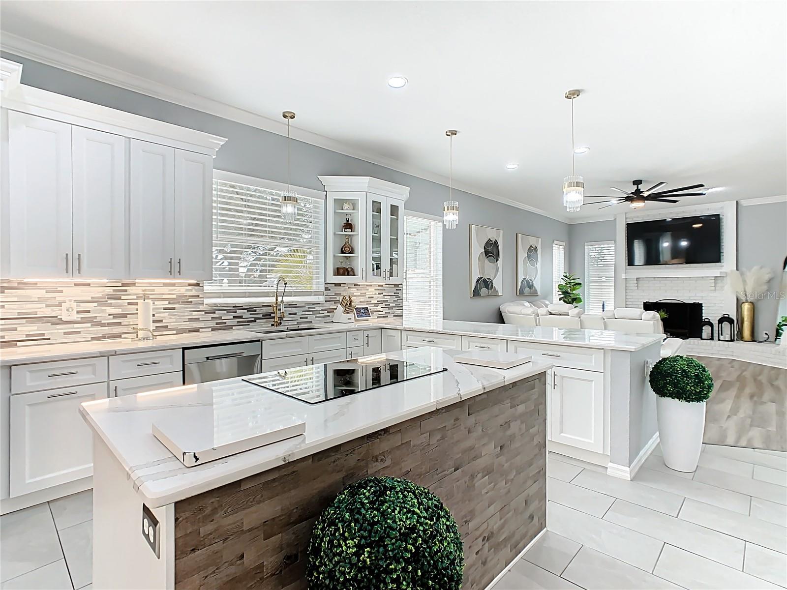 AUBURN OAKS - Residential