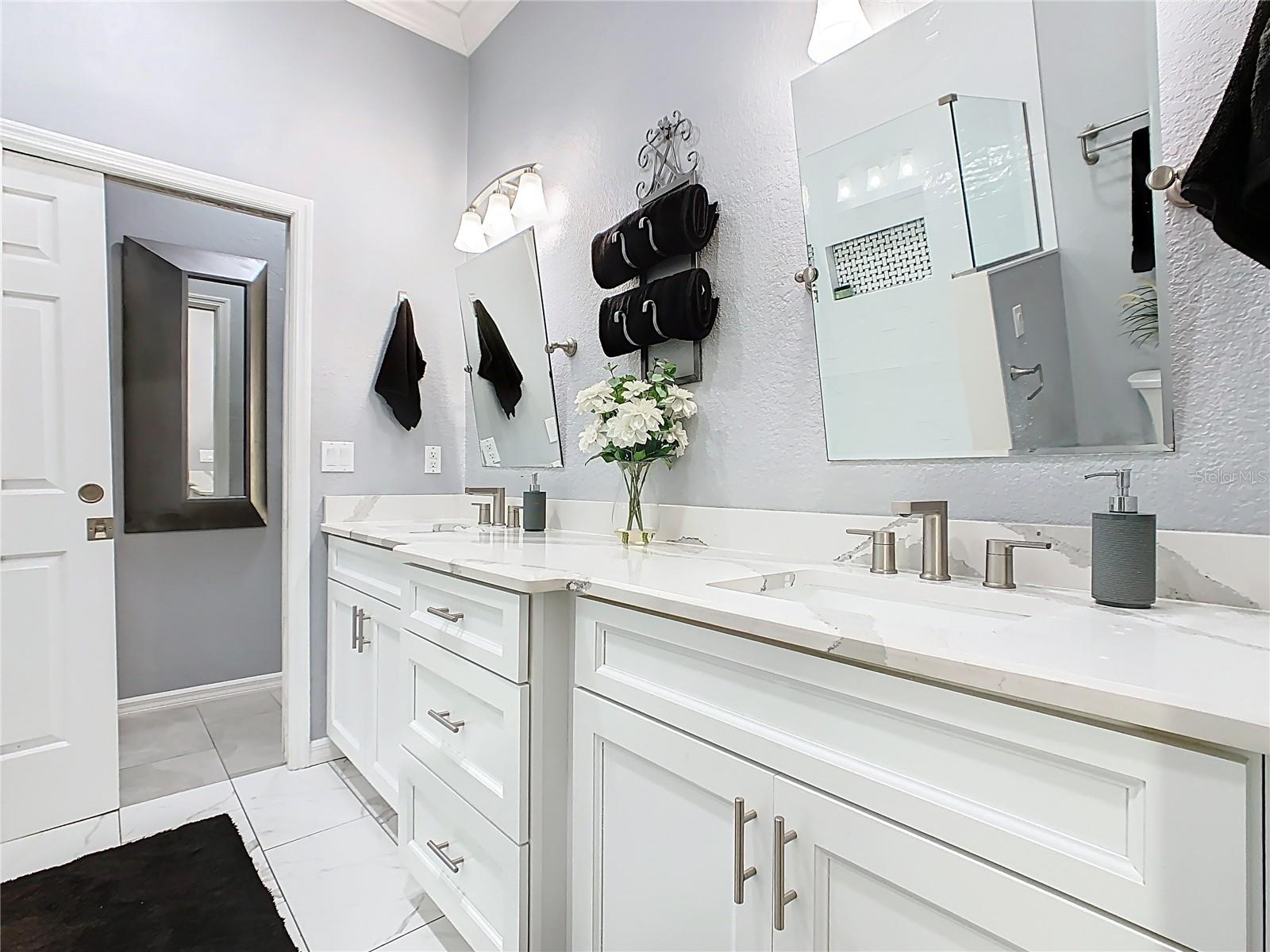 AUBURN OAKS - Residential