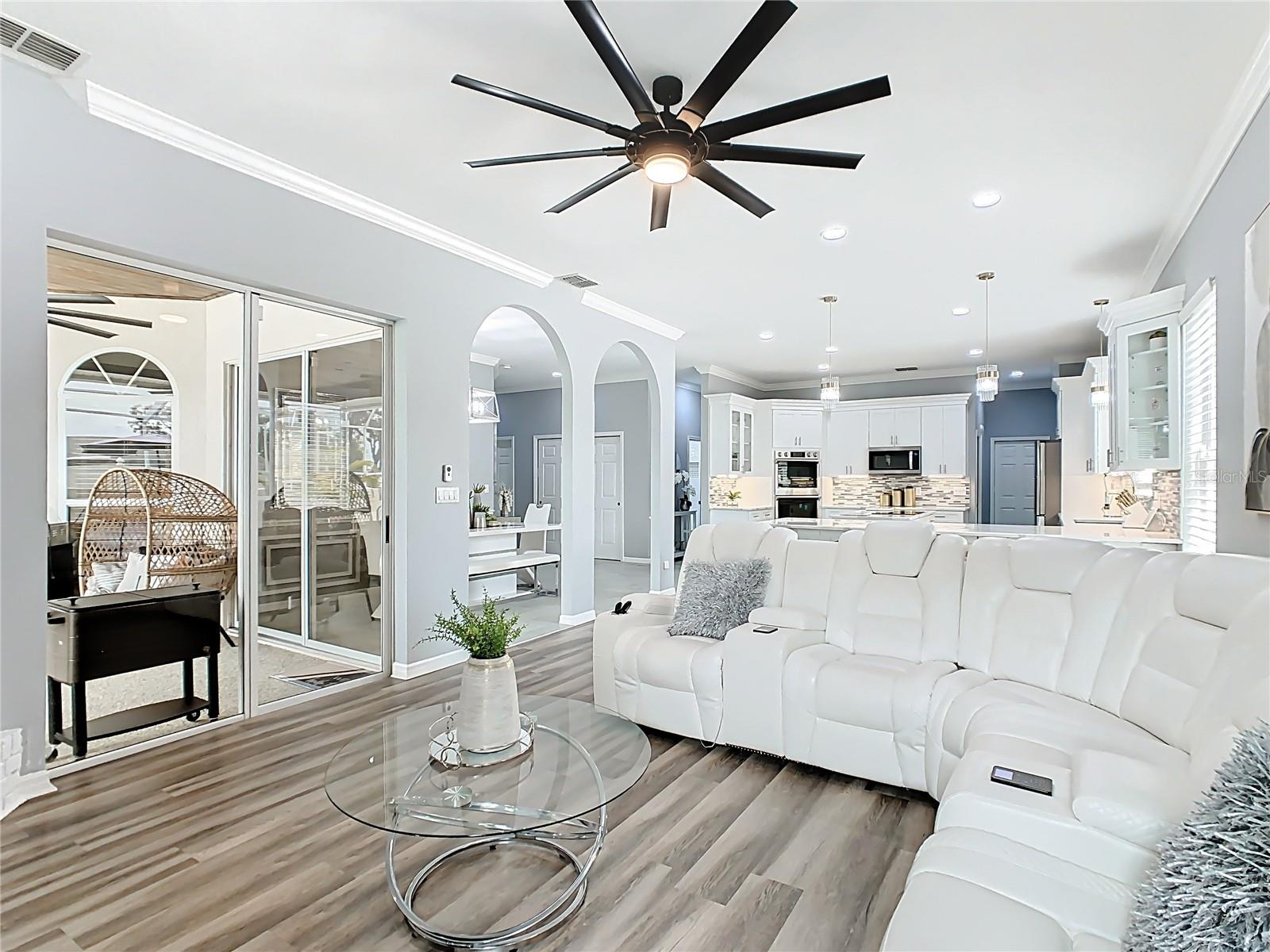 AUBURN OAKS - Residential