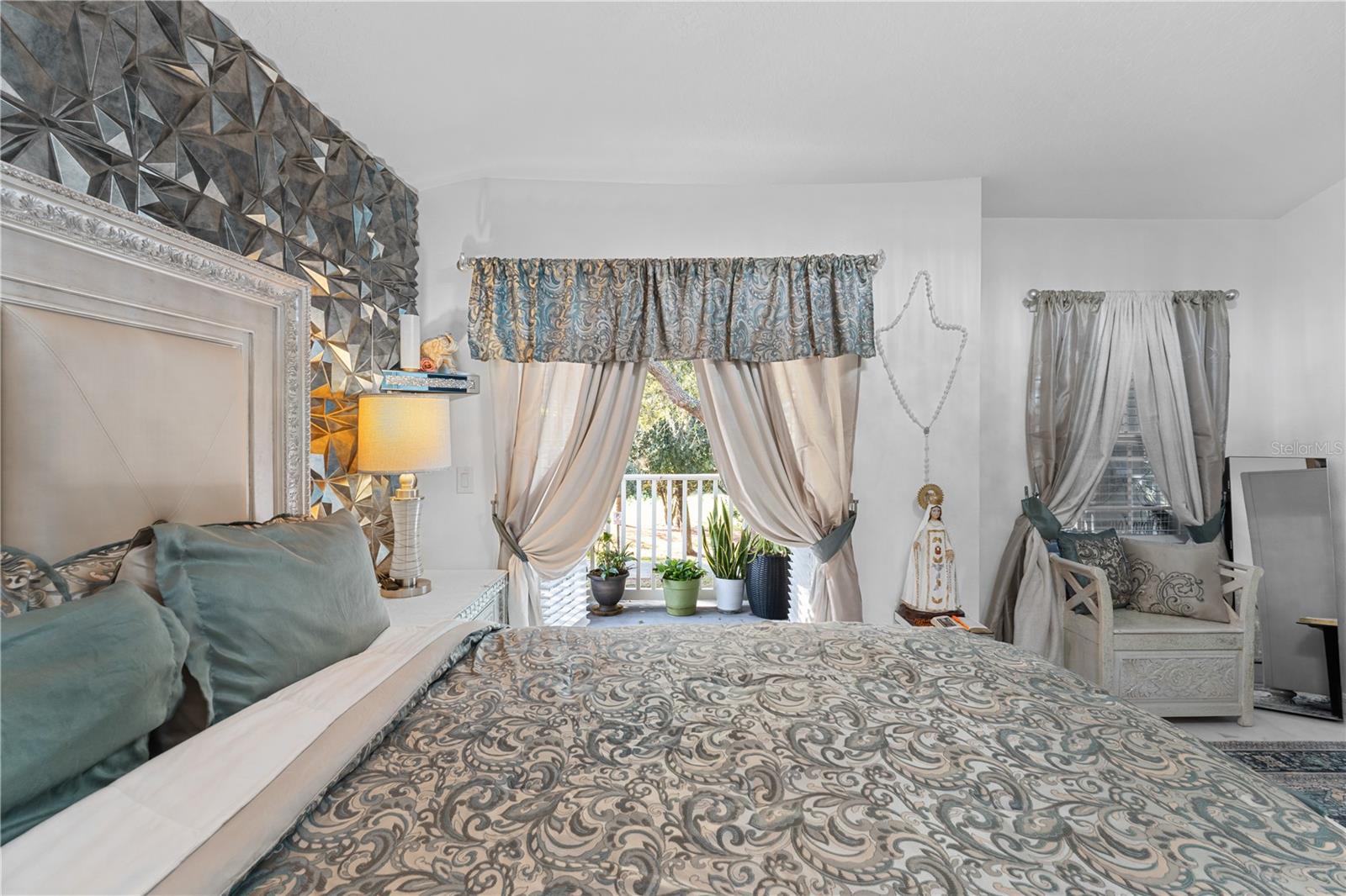 ASHLEY PK/HARMONY CONDO - Residential