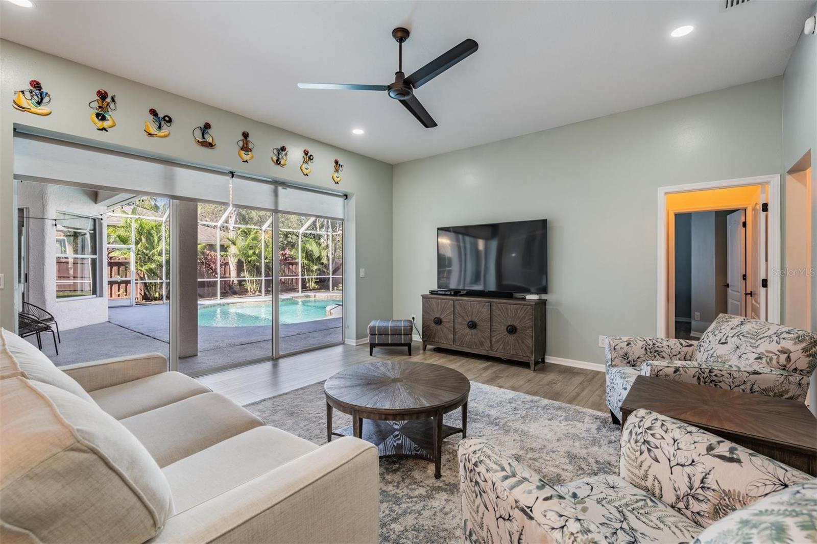 WESTCHASE SEC 221 - Residential