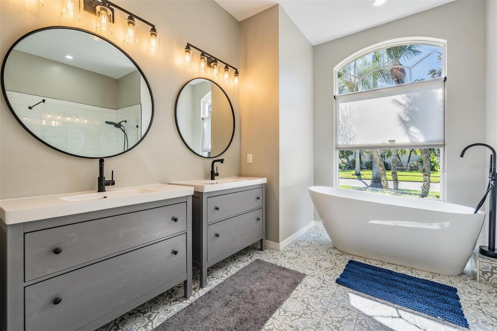 WESTCHASE SEC 221 - Residential