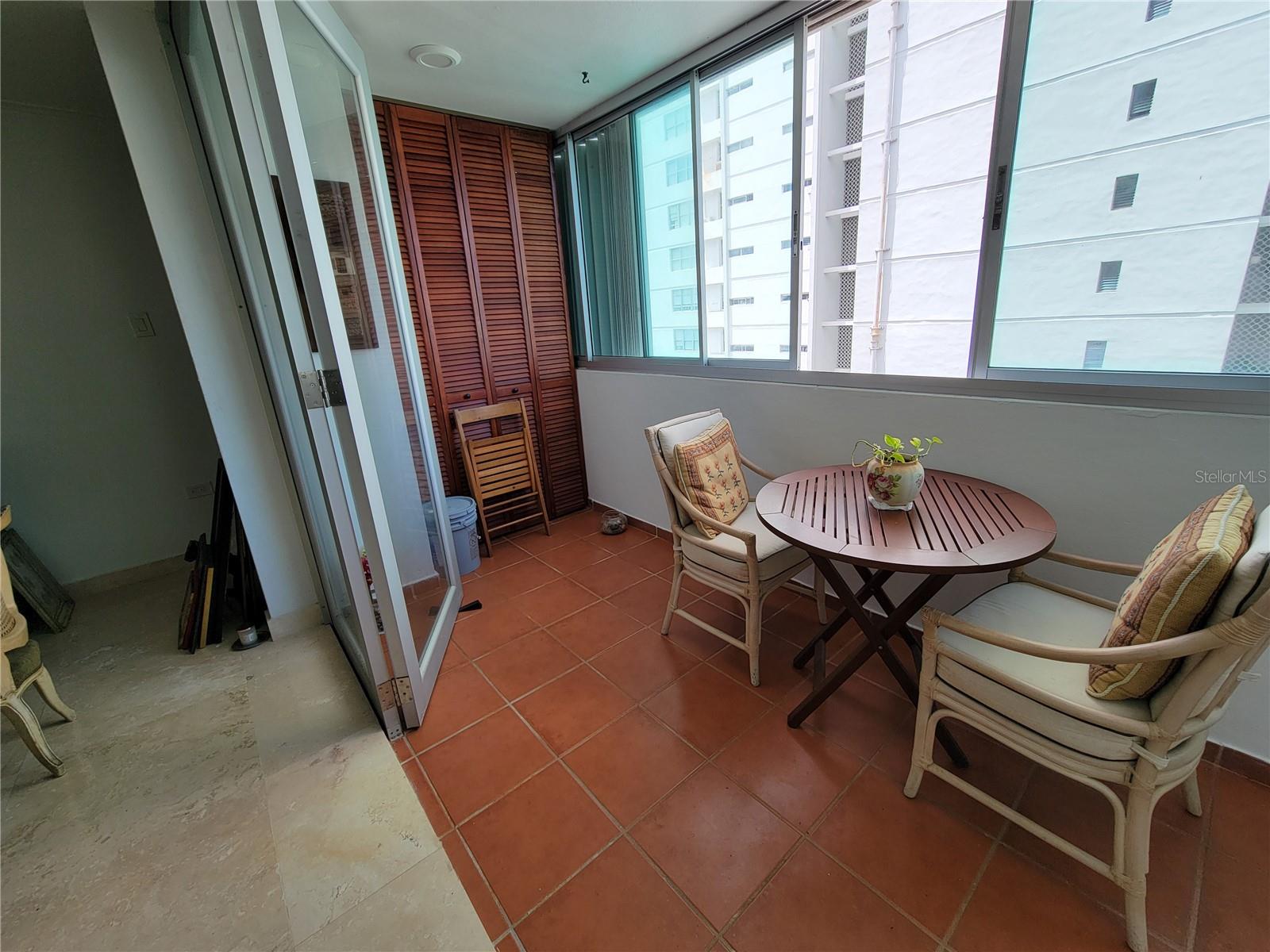 COND. KING'S COURT, SANTURCE, PR - Residential