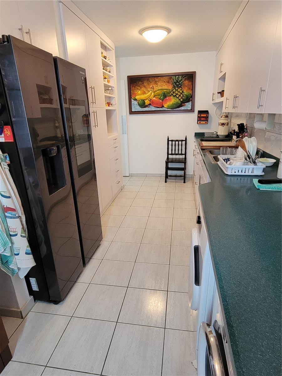 COND. KING'S COURT, SANTURCE, PR - Residential