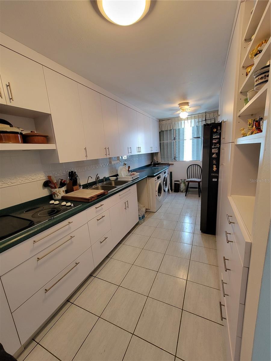 COND. KING'S COURT, SANTURCE, PR - Residential