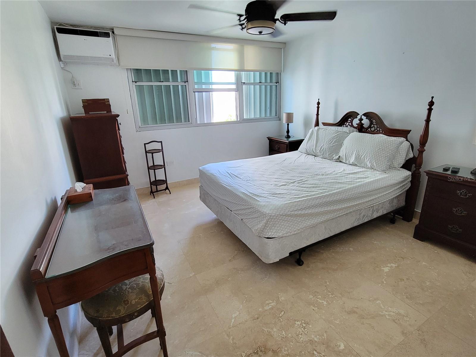 COND. KING'S COURT, SANTURCE, PR - Residential