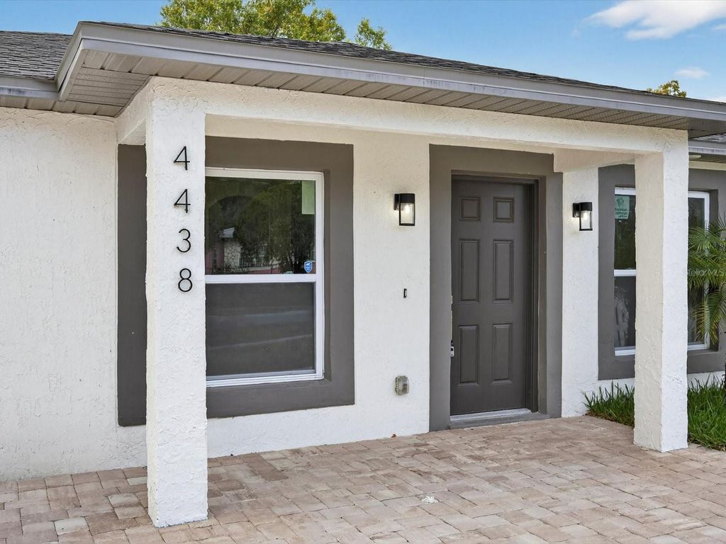 Photo of 4438 W Gore Avenue, Orlando, FL 32811 (MLS # S5140389)