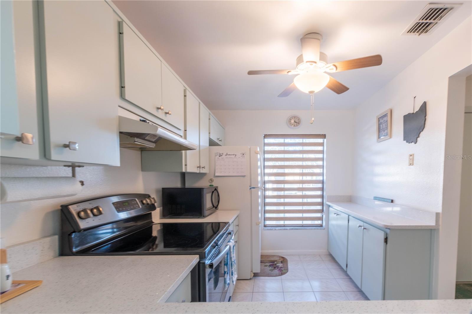 SUNRISE SQUARE VILLAS CONDO - Residential