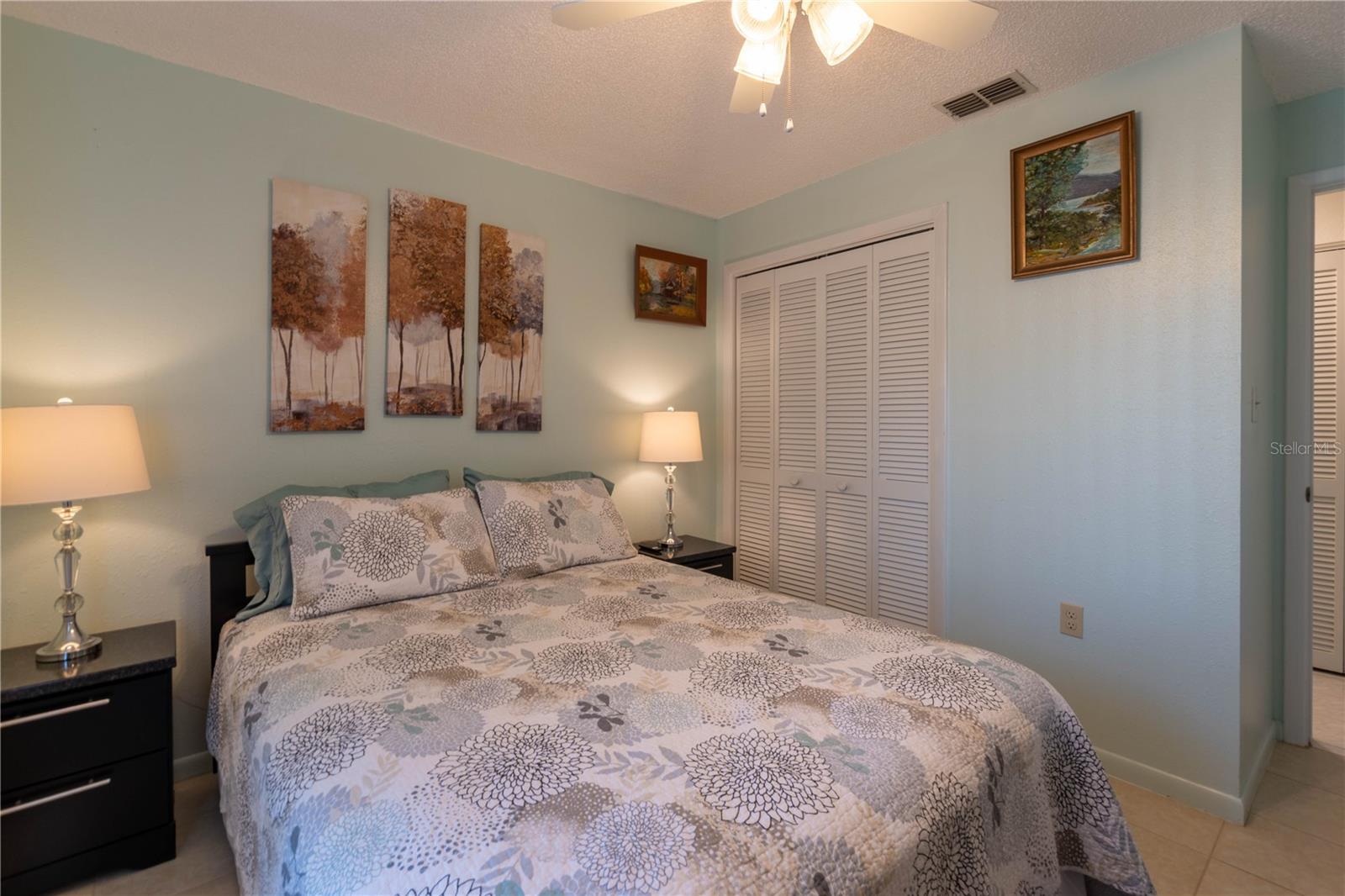 SUNRISE SQUARE VILLAS CONDO - Residential