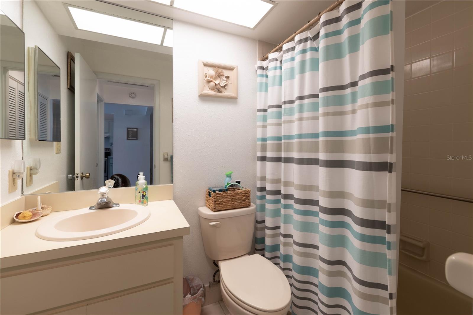 SUNRISE SQUARE VILLAS CONDO - Residential