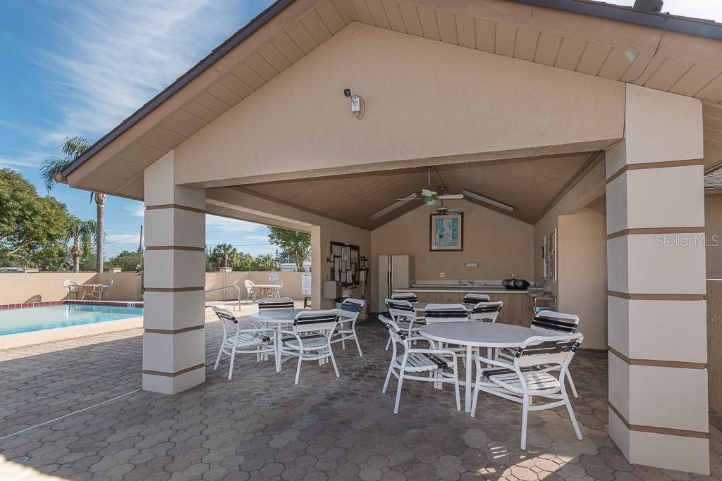 SUNRISE SQUARE VILLAS CONDO - Residential