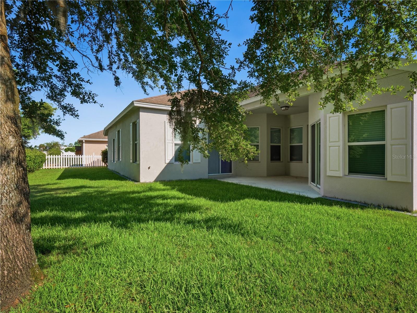 695 GRAPE IVY LANE