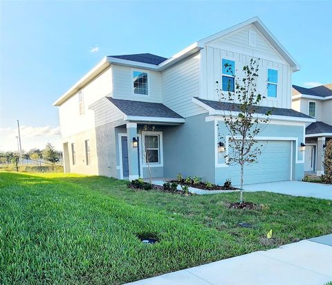 A home in WINTER HAVEN