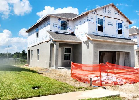 A home in WINTER HAVEN