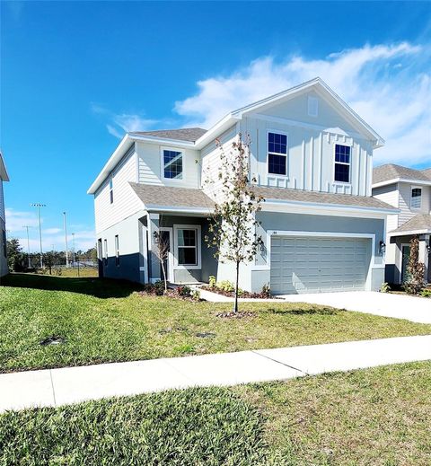 A home in WINTER HAVEN