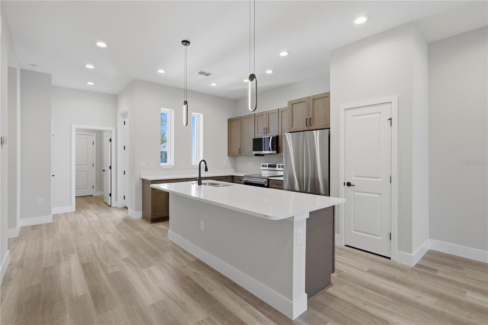 4 SLATOR COURT