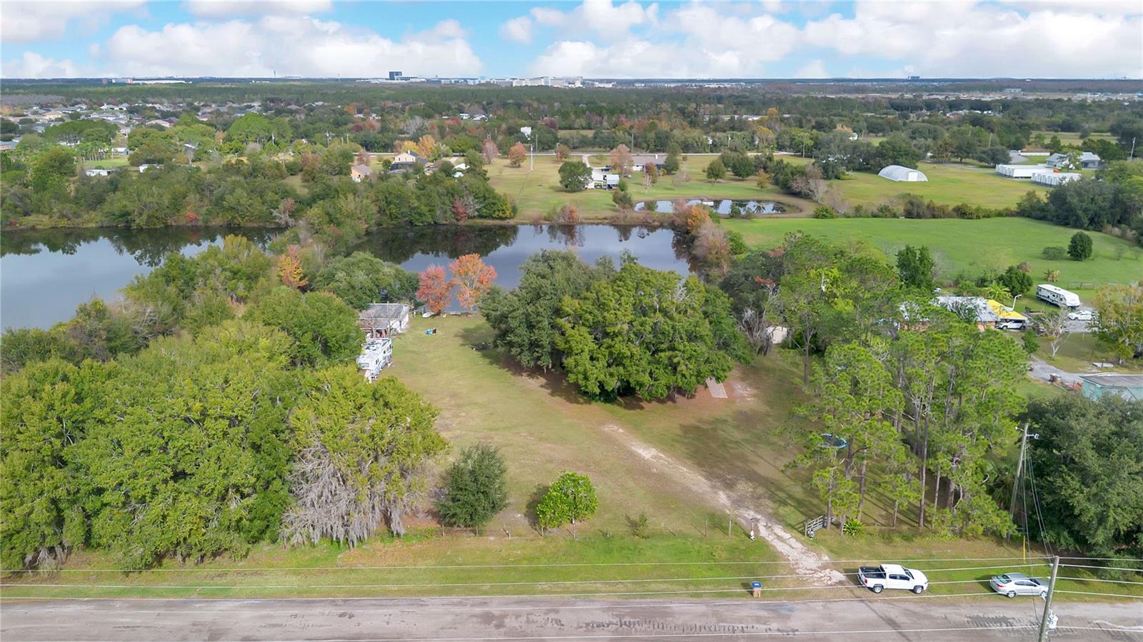 SOUTH SEMORAN FARMS UN 2 UNREC - Residential