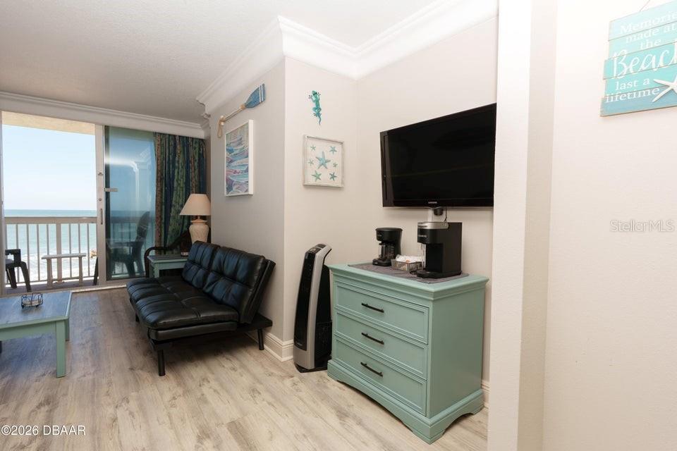 DAYTONA BEACH RESORT & CONF CENTER - Residential