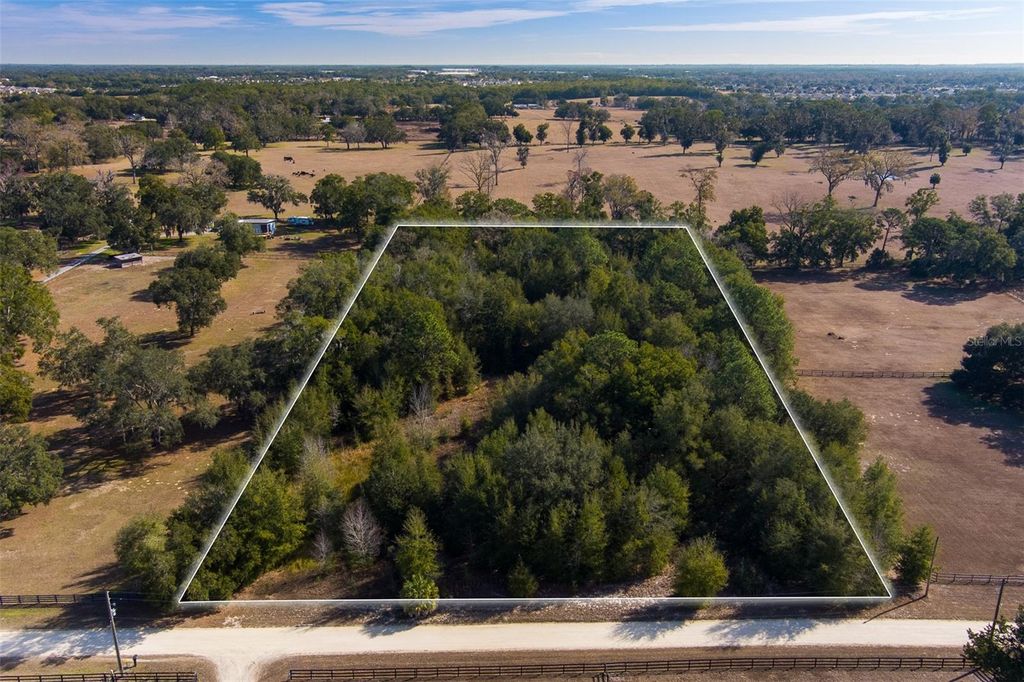 Photo of Tbd NW 68th Avenue, Ocala, FL 34482 (MLS # OM717113)