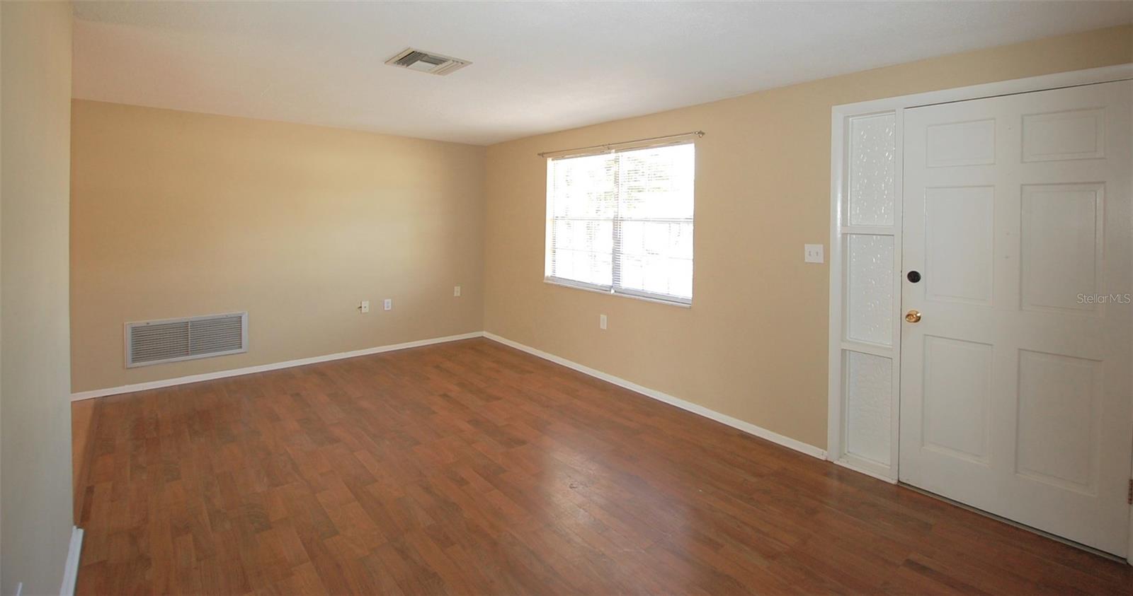 REGENCY PARK - Residential Lease