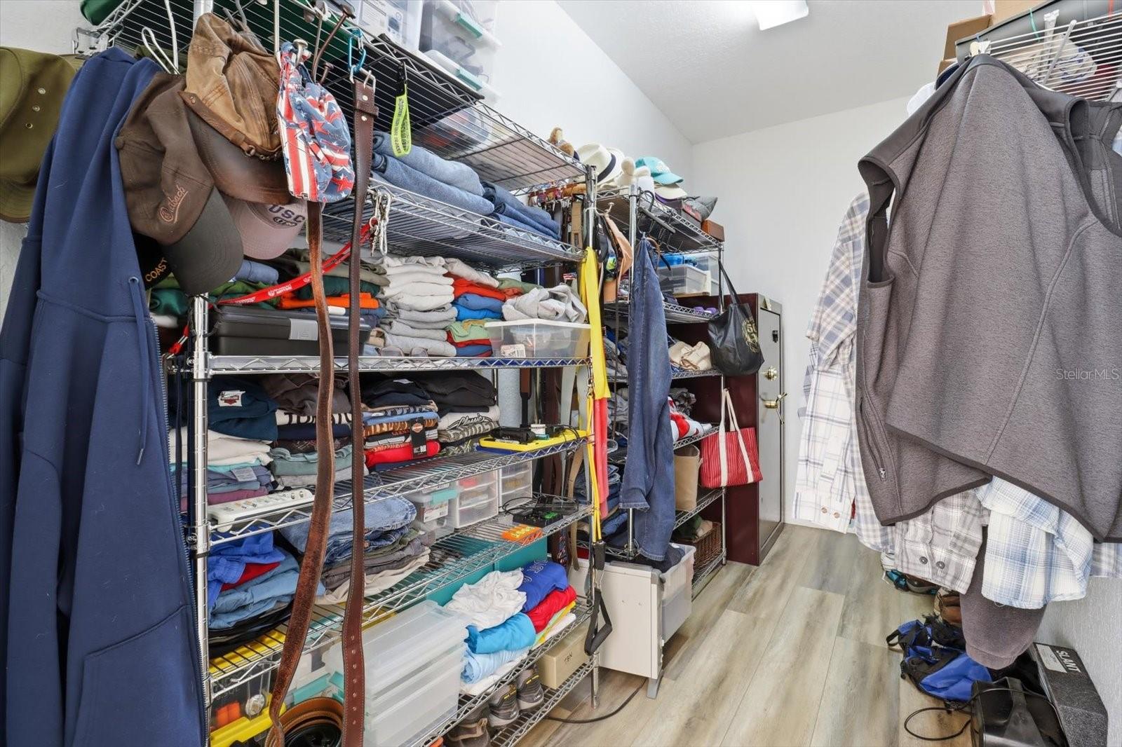 FOX GROVE FARMS - Residential