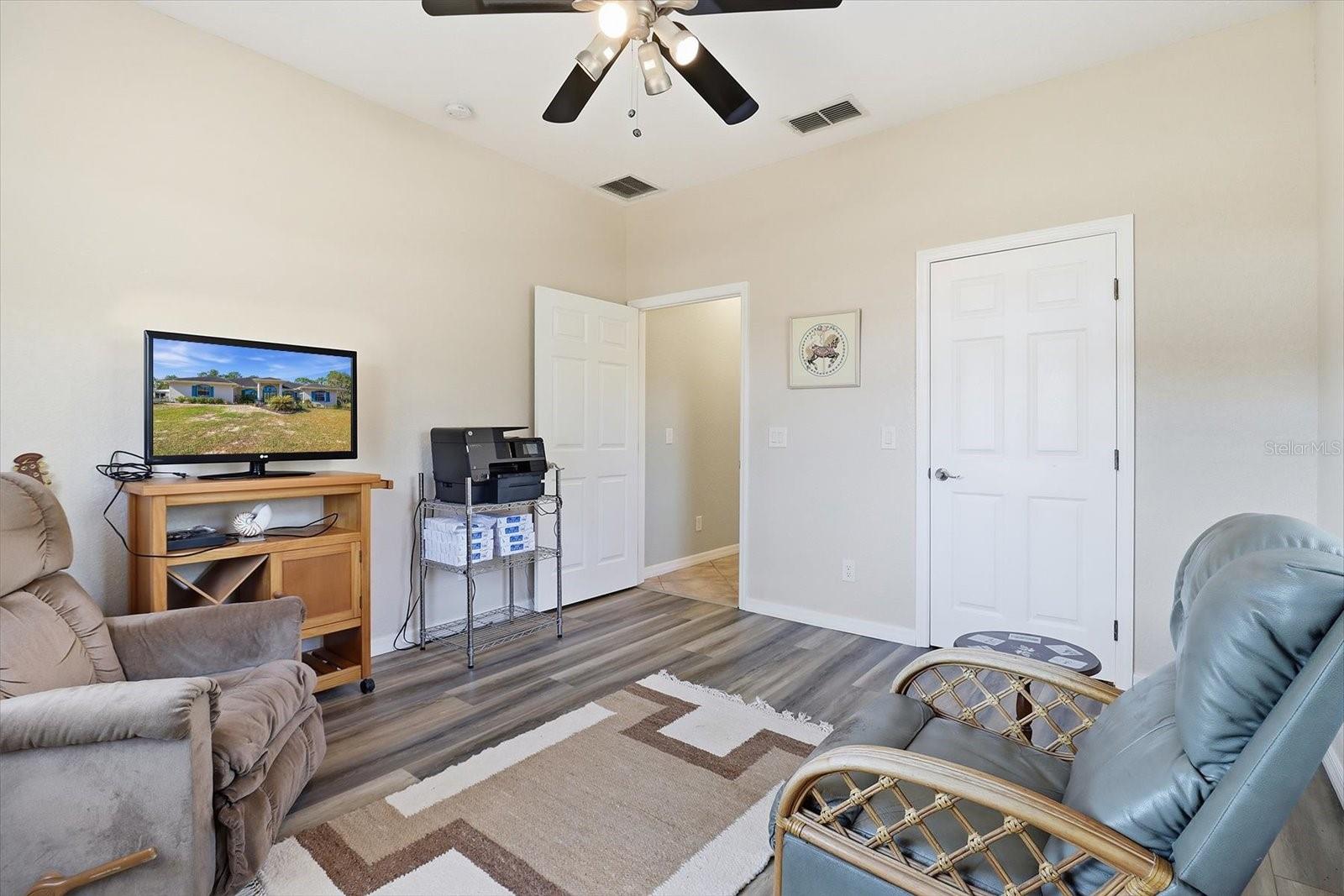 FOX GROVE FARMS - Residential