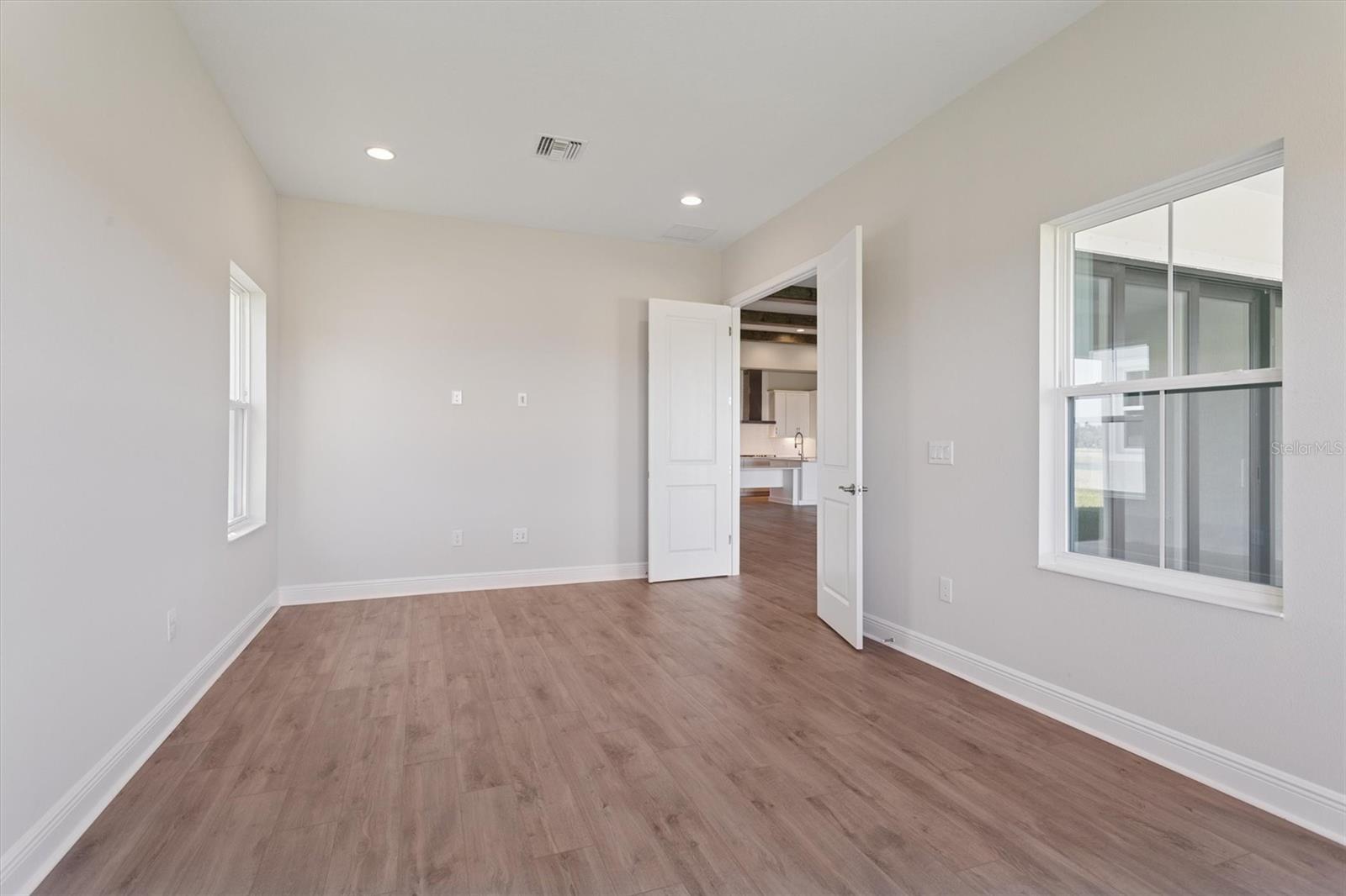 OAKFIELD TRAILS - Residential