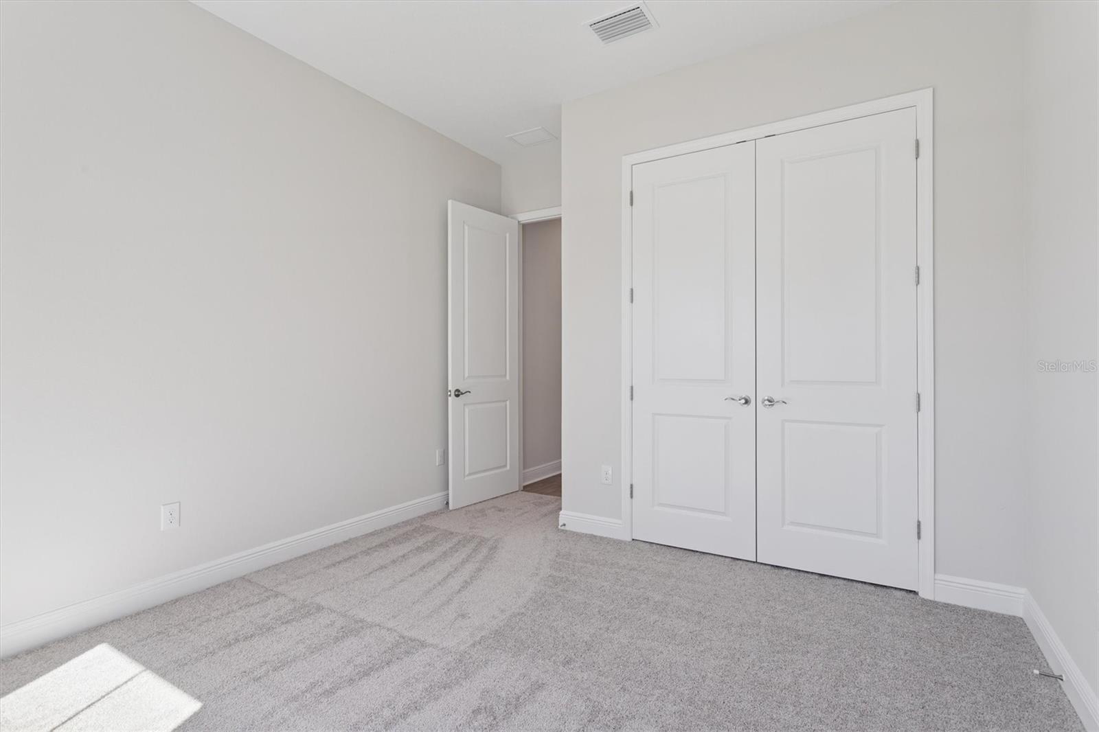 OAKFIELD TRAILS - Residential