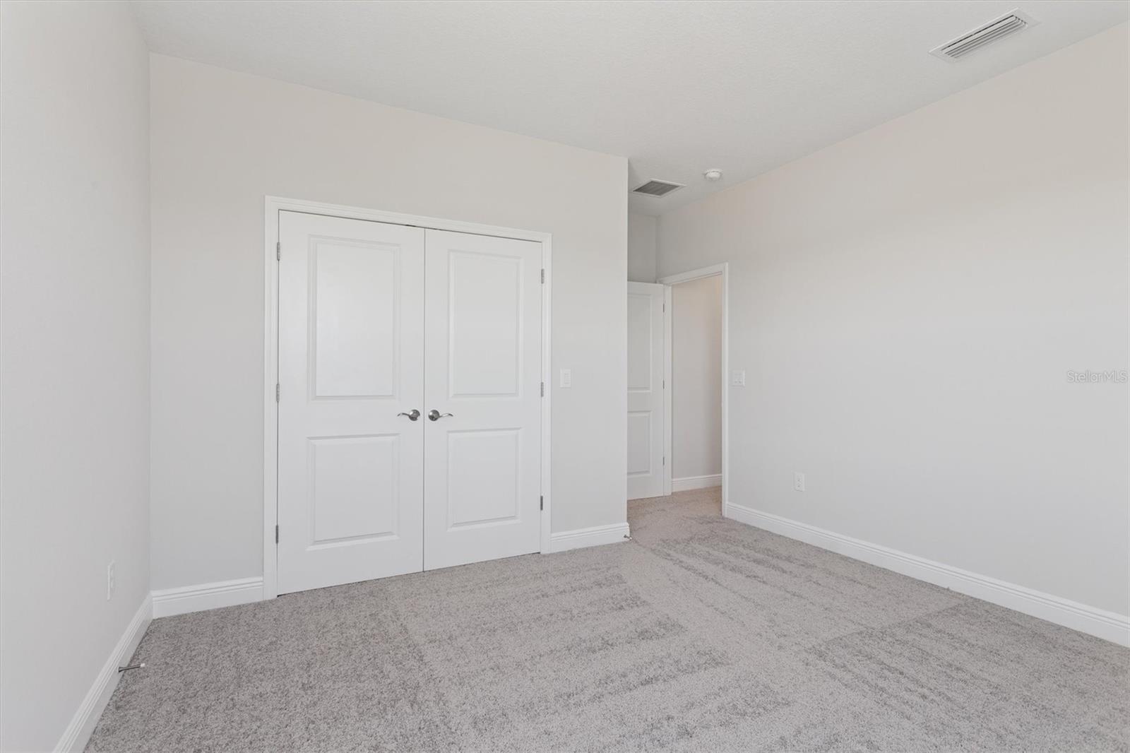 OAKFIELD TRAILS - Residential